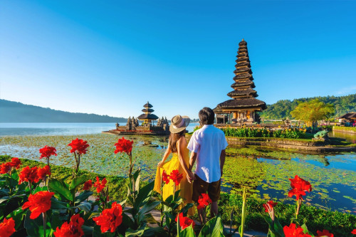 Bali Honeymoon Bliss: Love & Luxury