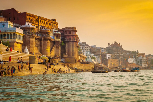 varanasi prayagraj getaway
