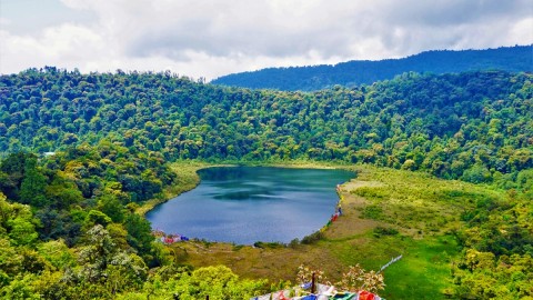 Khecheopalri Lake
