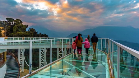 Sky Walk Pelling