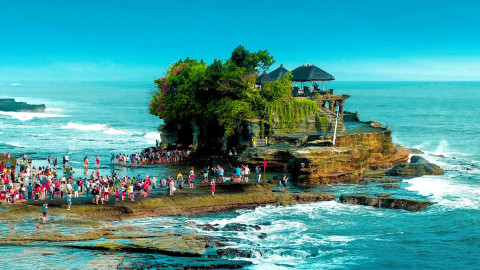 Tanah Lot Temple