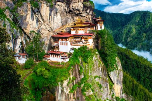 Bhutan Tour Package with Paro and Thimphu Sightseeing