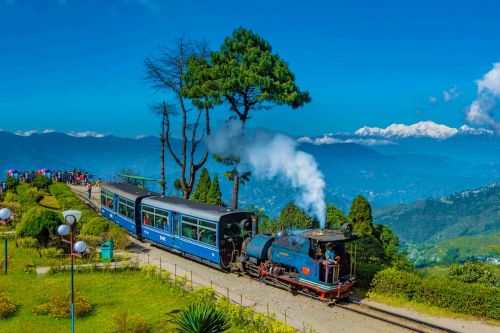 Hill Station Holiday Package with Nature Landscapes