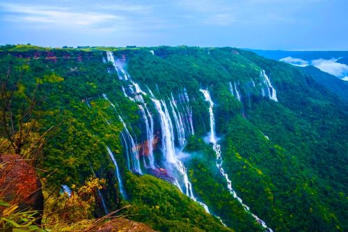 Meghalaya Tour Package Covering Shillong and Dawki River